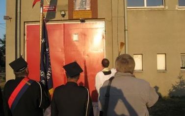 Poświęcenie figury św. Floriana przy Garażu OSP w Doruchowie 3